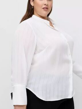 NWT Torrid Shadow Stripe Chiffon French Blouse 